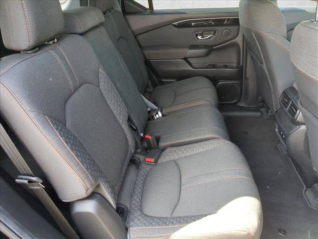 Used 2026 Honda Pilot Sport image 19