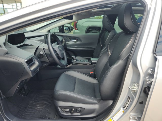 Used 2024 Toyota Prius XLE AWD/4WD image 16