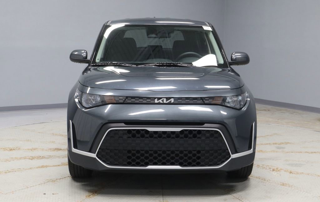 Used 2025 Kia Soul LX w/ LX Technology Package image 5