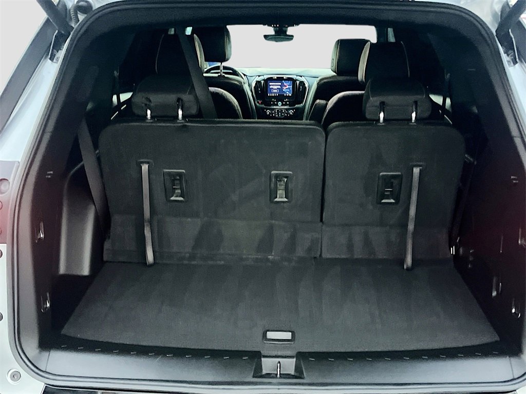 Used 2023 Chevrolet Traverse Premier w/ Redline Edition image 28