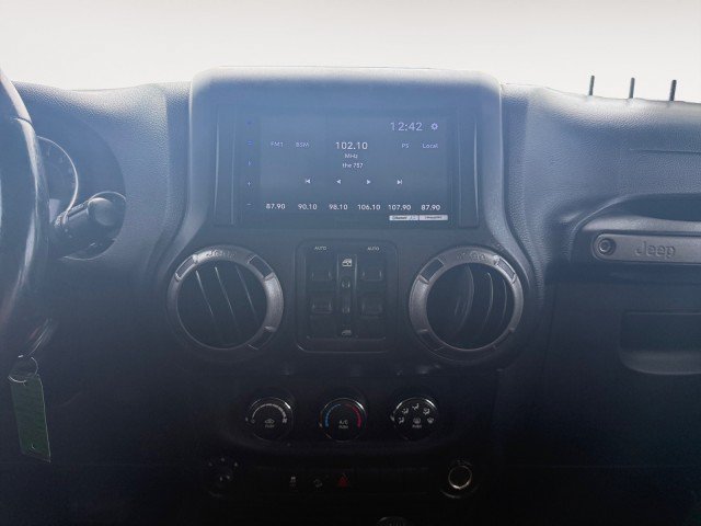 Used 2011 Jeep Wrangler Unlimited Sport AWD/4WD image 6