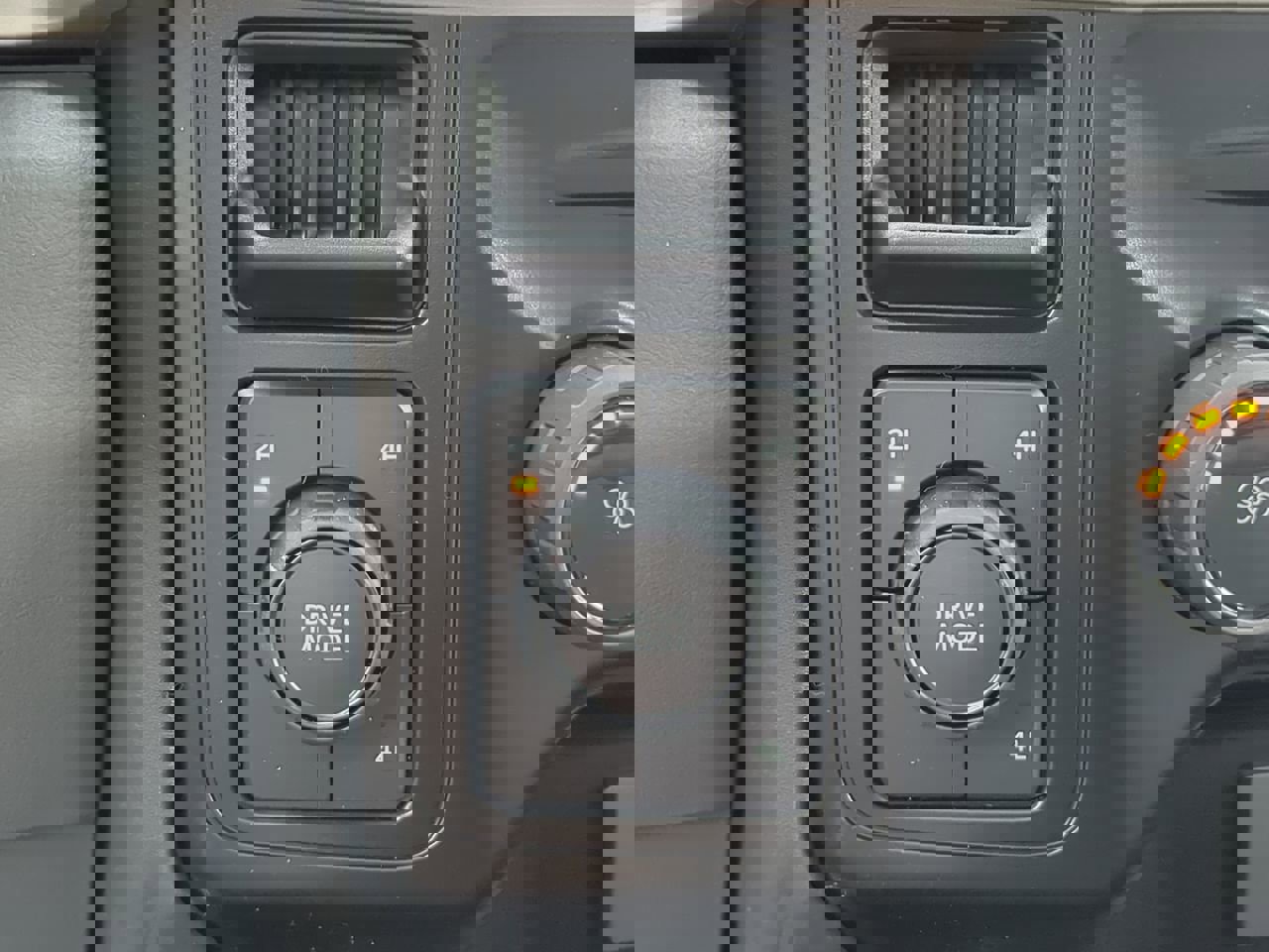 New 2025 Ford F350 XL w/ XL Chrome Package image 20