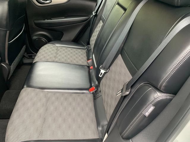 Used 2020 Nissan Rogue Sport SV w/ Technology Package AWD/4WD image 19