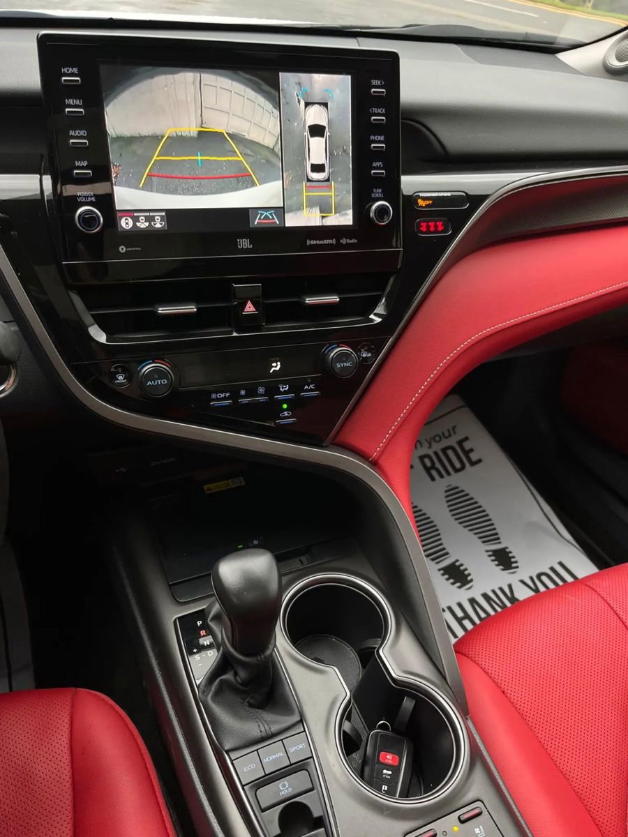 Used 2024 Toyota Camry XSE image 9