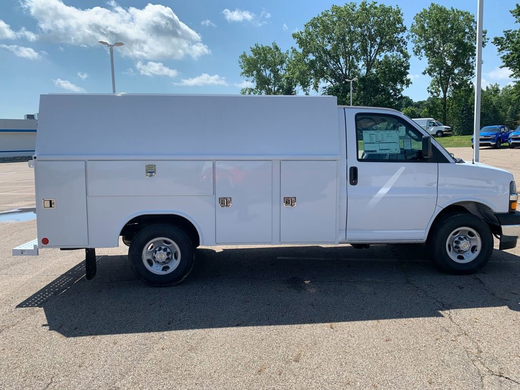 New 2025 Chevrolet Express 3500 Work Van w/ Power Convenience Package RWD image 7