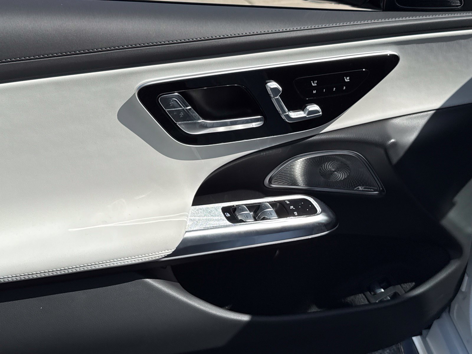 New 2027 Mercedes-Benz E 53 AMG e 4MATIC Sedan image 15