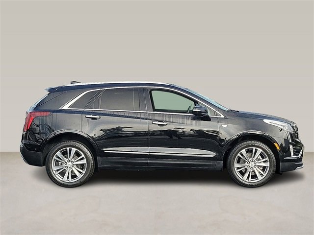 Used 2025 Cadillac XT5 Premium Luxury w/ Technology Package image 3