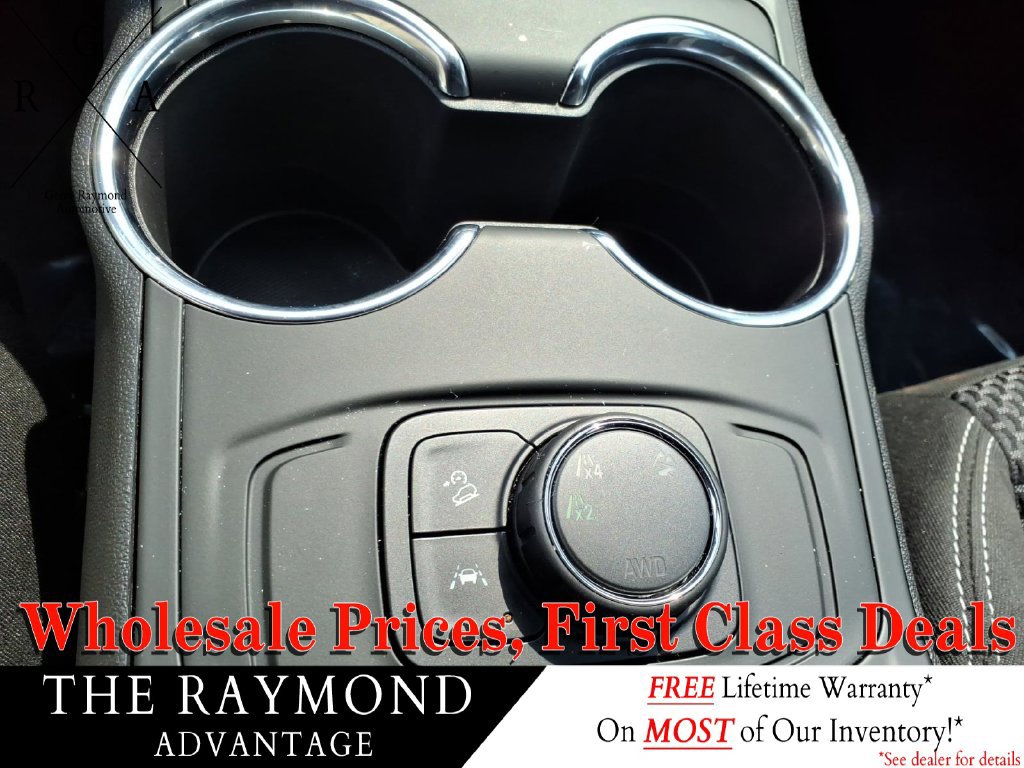 Used 2023 GMC Terrain SLE w/ Elevation Edition AWD/4WD image 26