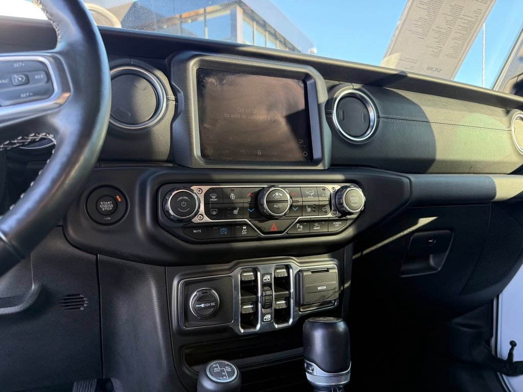 Used 2021 Jeep Wrangler Unlimited Sahara w/ Cold Weather Group AWD/4WD image 23