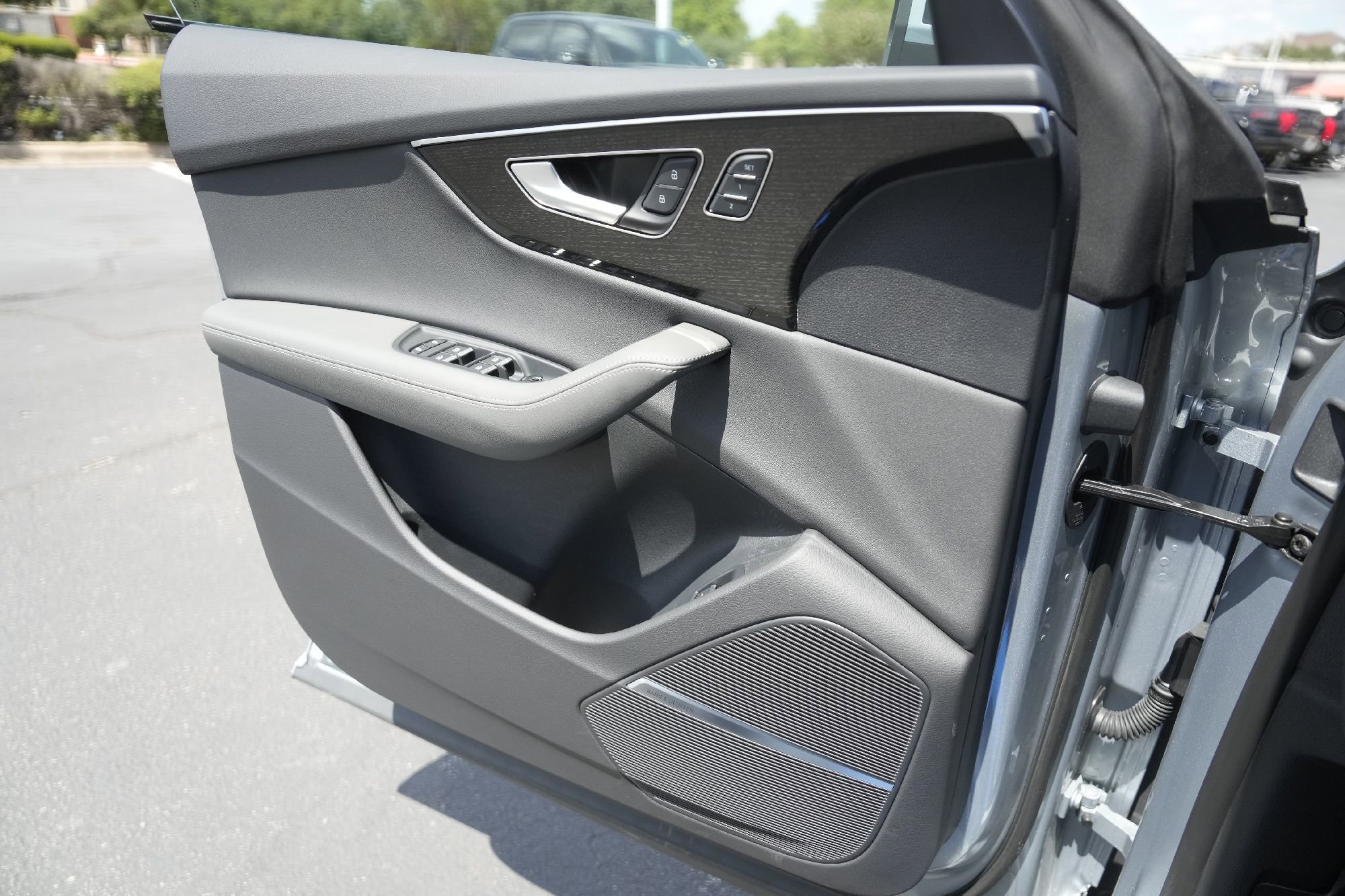 Certified 2025 Audi Q8 Premium Plus w/ Premium Plus Package image 19