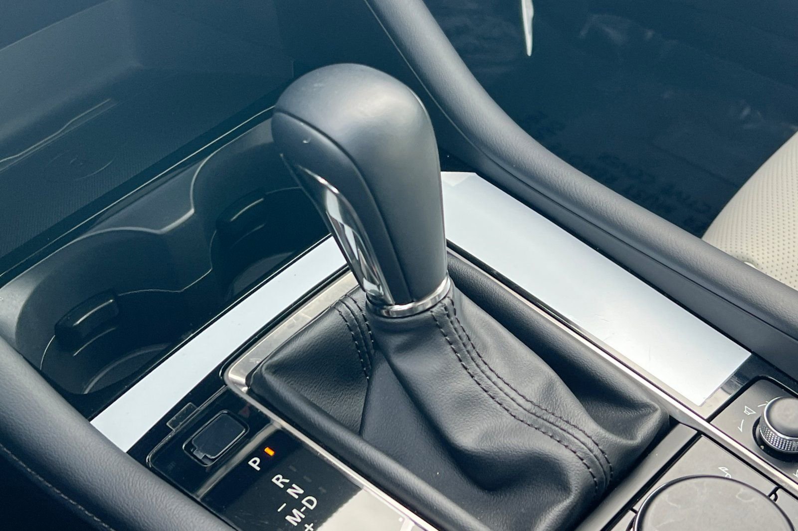 Certified 2025 MAZDA MAZDA3 2.5 Turbo Sedan w/Premium Plus image 19