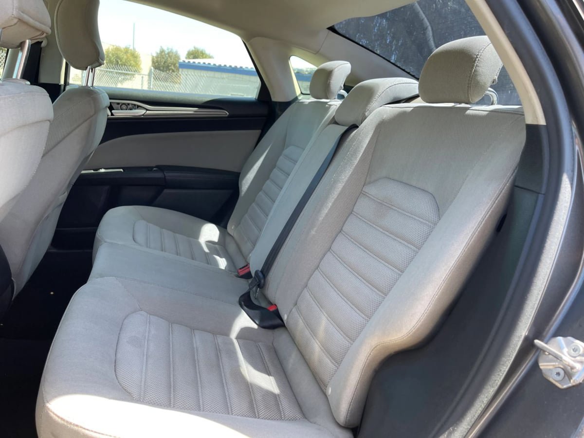 Used 2017 Ford Fusion S FWD image 19