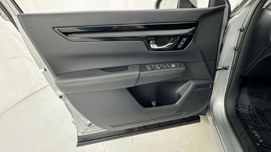 Used 2025 Honda CR-V EX-L image 19