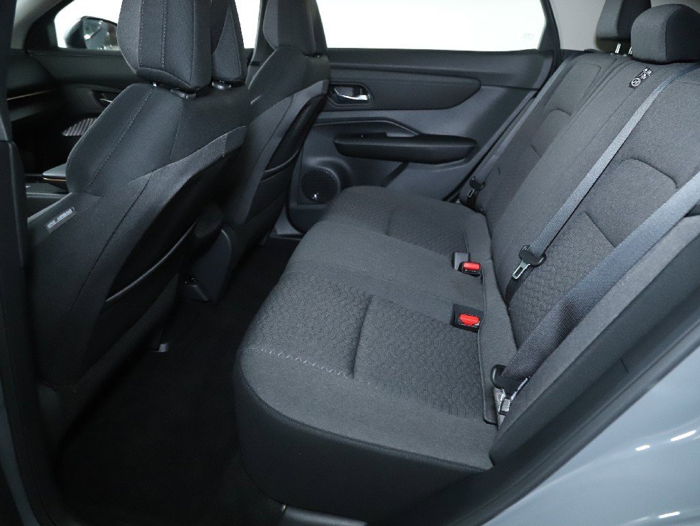 Used 2023 Nissan Ariya FWD image 14