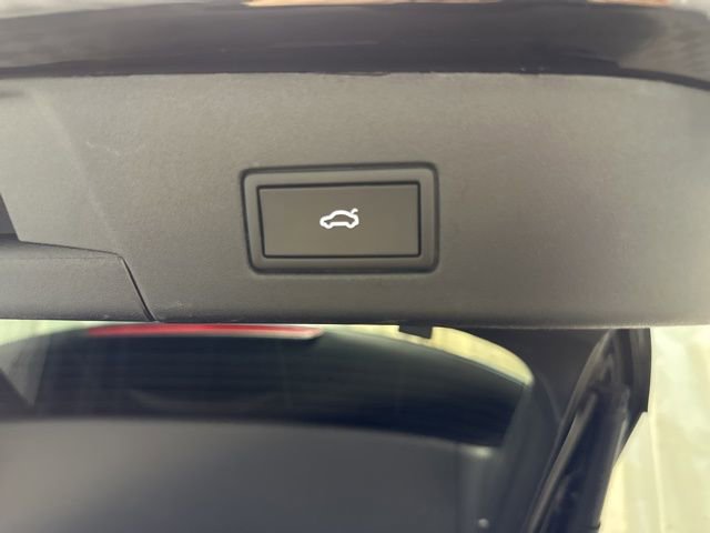 Certified 2021 Volkswagen ID.4 Pro S w/ Gradient Package image 39