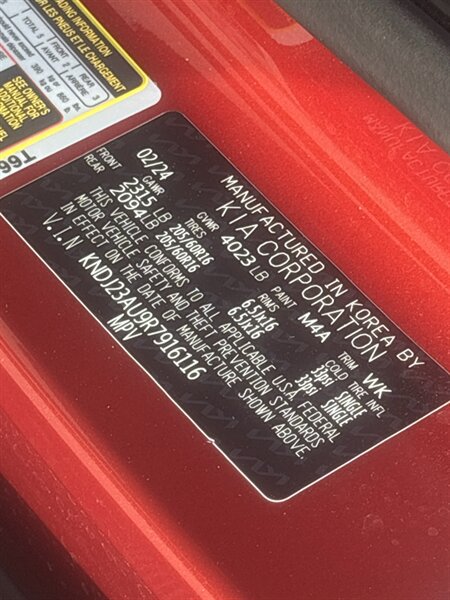 Used 2024 Kia Soul LX w/ Option Group 015 FWD image 11