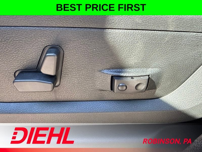 New 2026 RAM 3500 Laramie AWD/4WD image 23