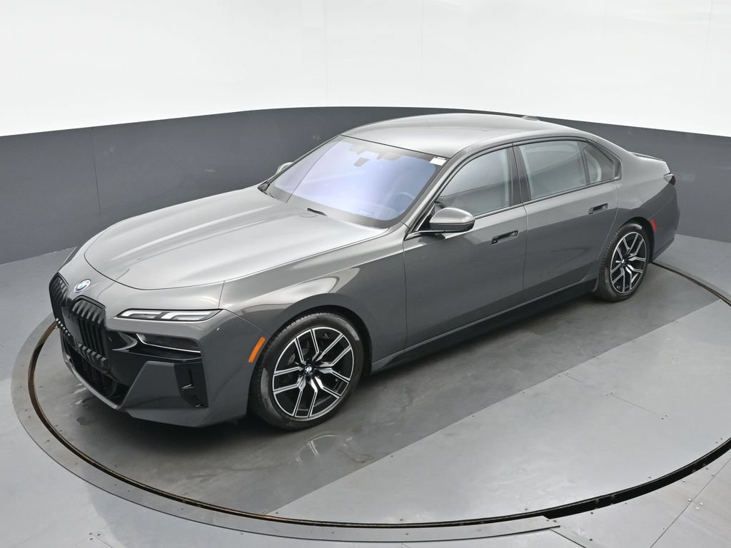 Used 2023 BMW i7 xDrive60 AWD/4WD image 34