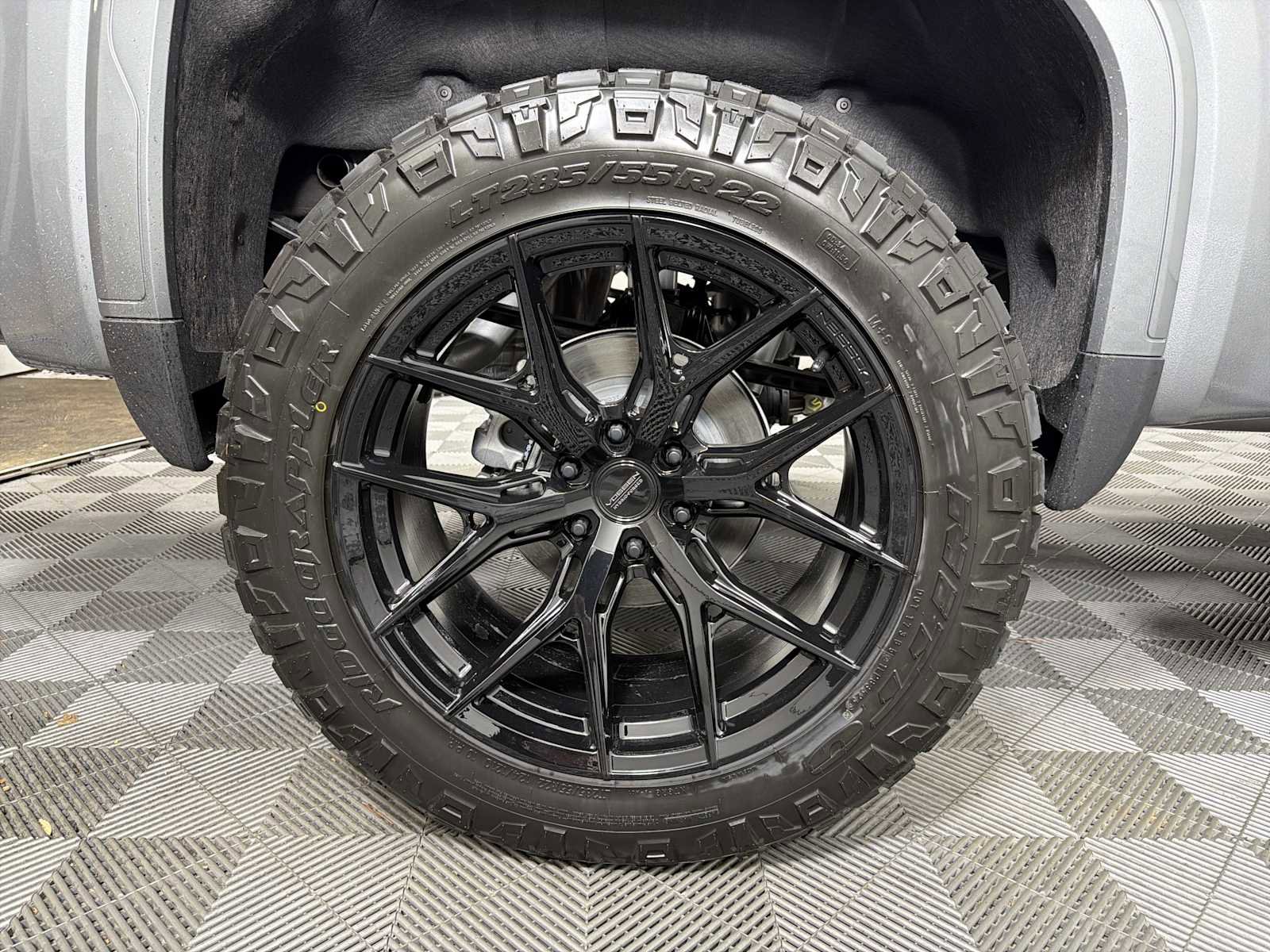 New 2025 GMC Sierra 1500 Elevation w/ Elevation Premium Package image 30