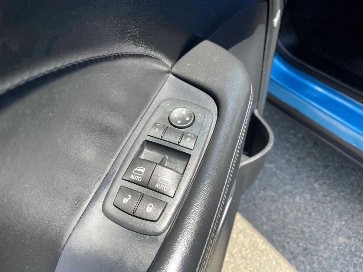 Used 2016 Dodge Challenger R/T Scat Pack w/ Leather Interior Group RWD image 19
