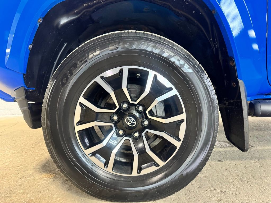 Used 2021 Toyota Tacoma TRD Sport image 13