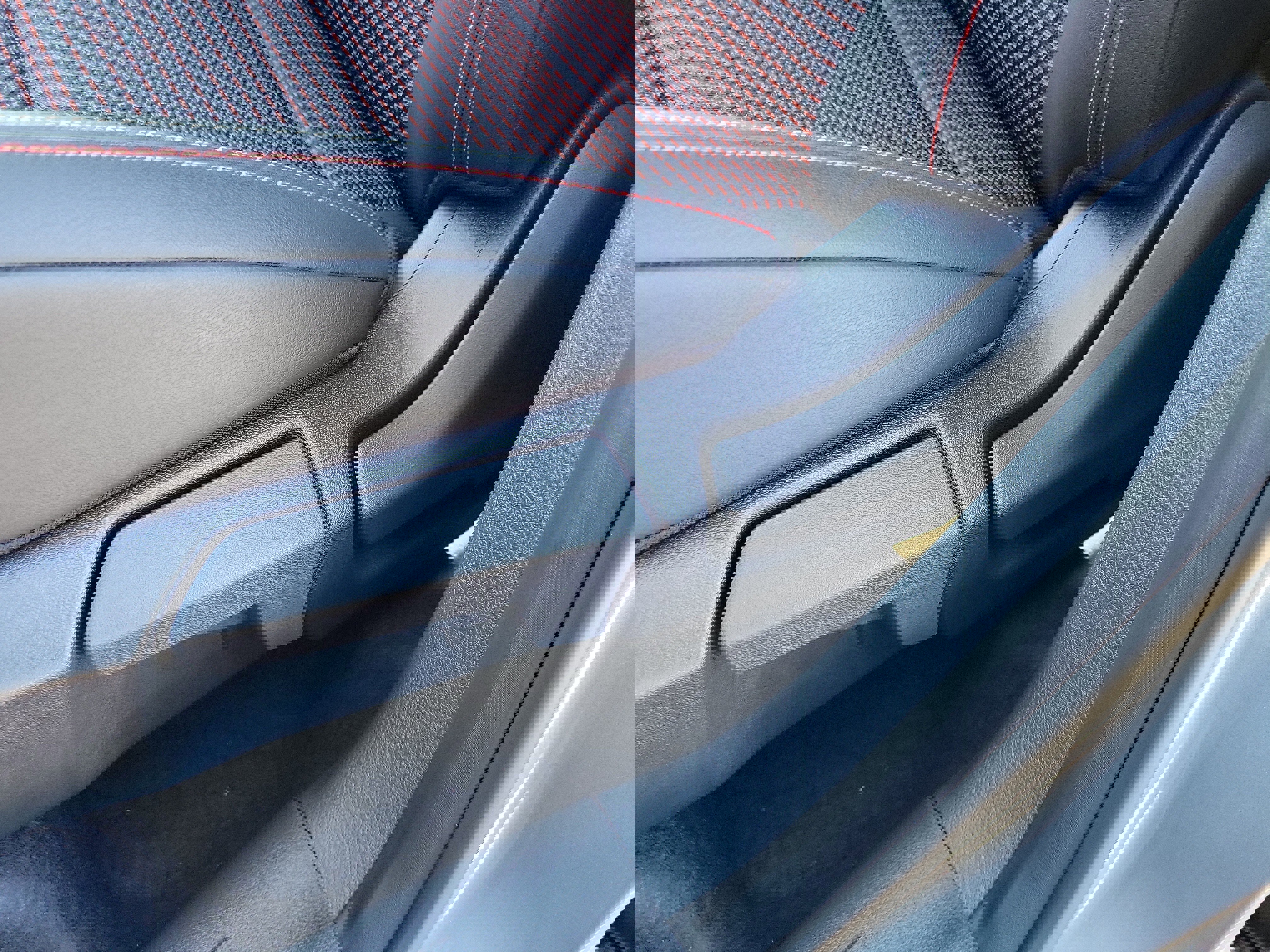 New 2026 Nissan Kicks SR image 13