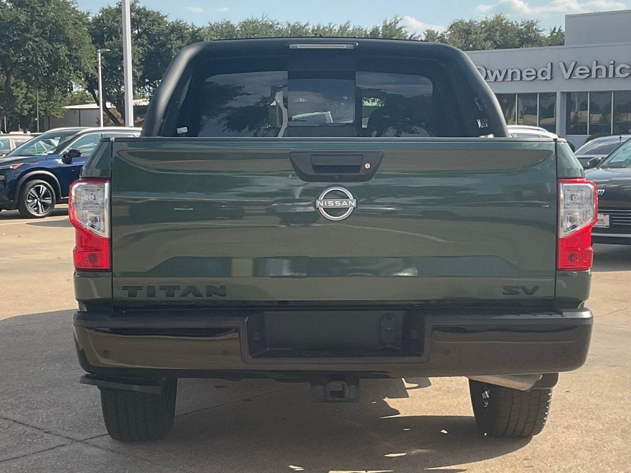 Used 2024 Nissan Titan SV w/ SV Bronze Edition Package RWD image 5