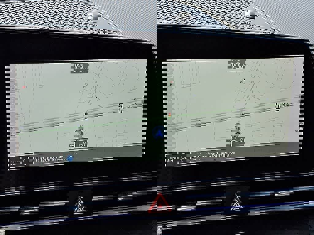 Used 2024 Hyundai Elantra SEL w/ Convenience Package image 17