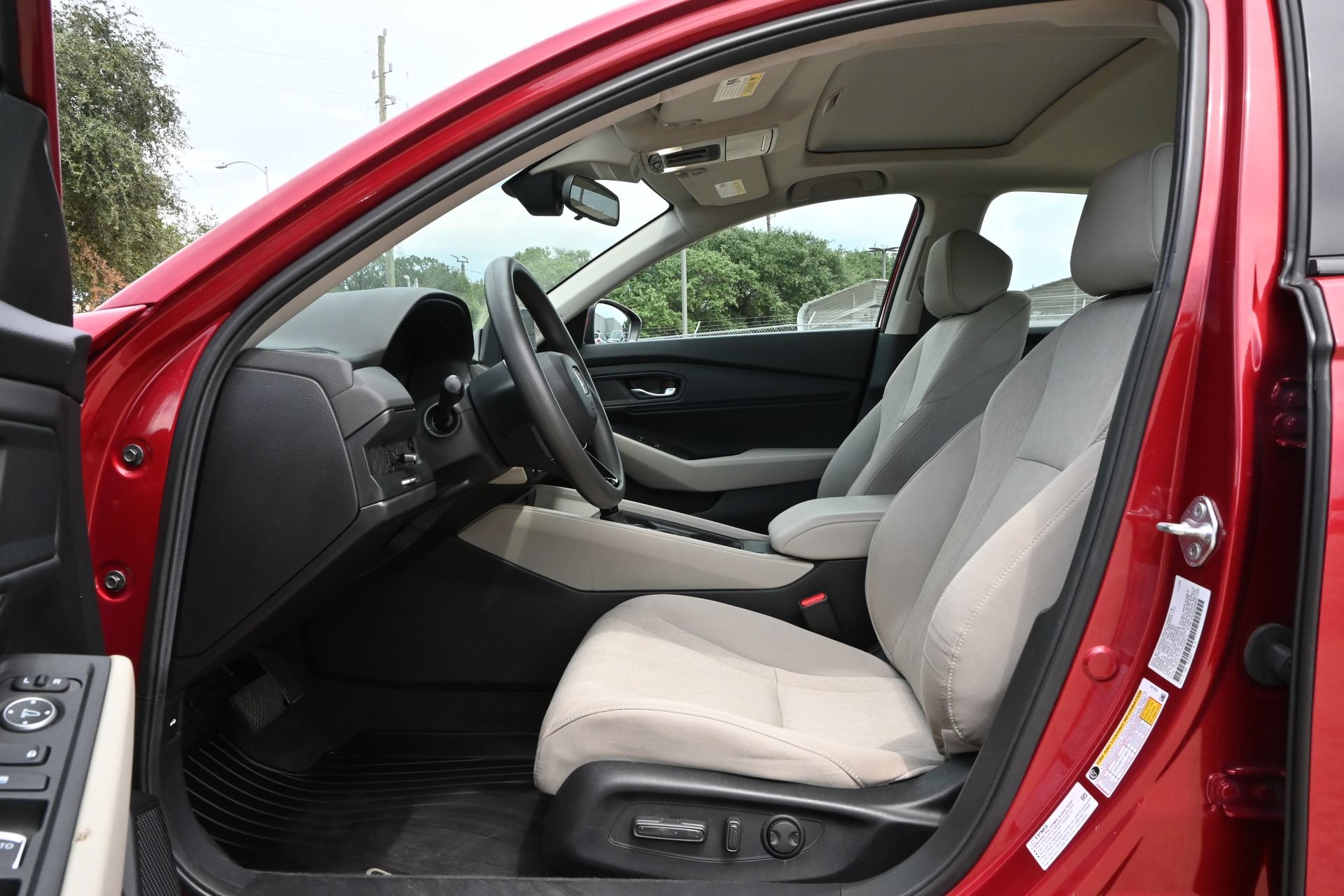 Used 2024 Honda Accord EX image 17