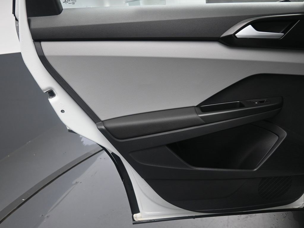 Used 2022 Volkswagen Taos S image 24