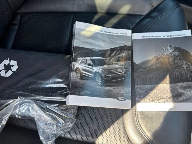 Used 2021 Ford Explorer Platinum w/ Equipment Group 601A AWD/4WD image 58