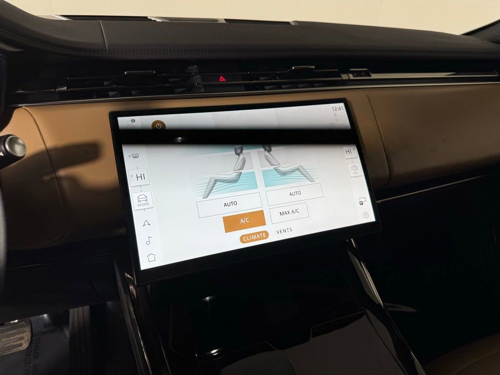 Used 2024 Land Rover Range Rover Sport SE image 24