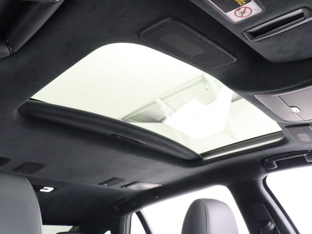 Used 2019 Lexus LS 500 w/ Interior Upgrade Package RWD image 32