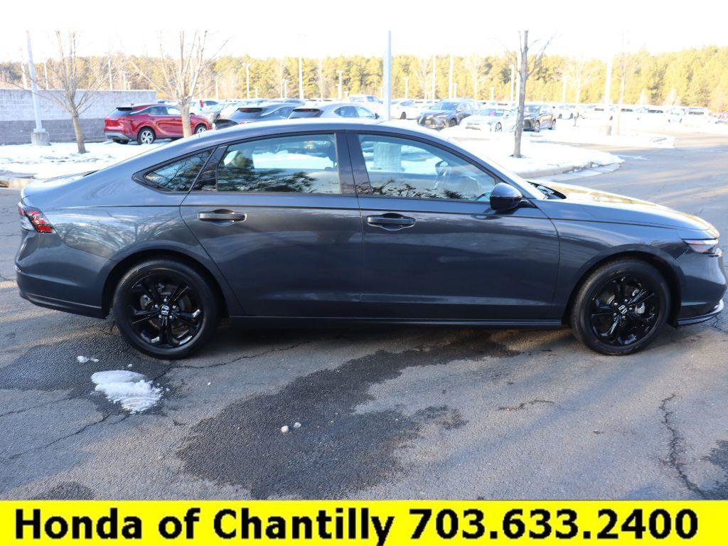 Certified 2025 Honda Accord SE image 8