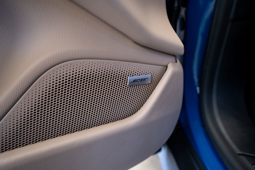 Used 2024 Porsche Taycan image 30