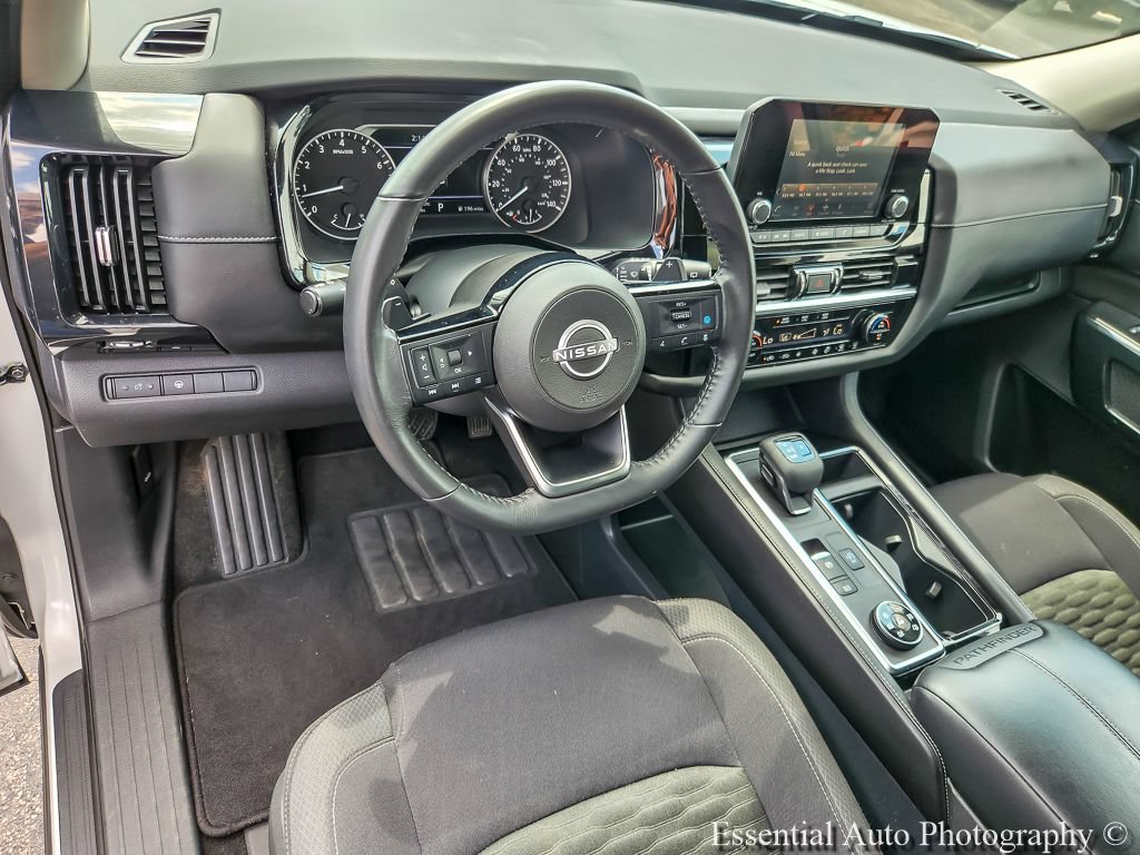 Used 2022 Nissan Pathfinder SV AWD/4WD image 8