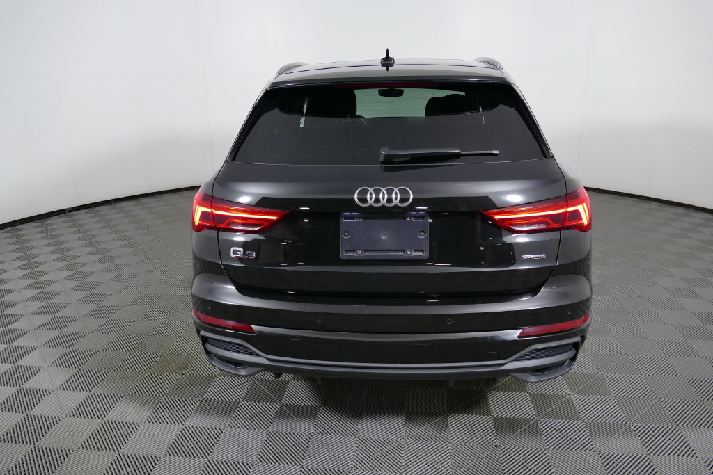 Used 2023 Audi Q3 2.0T Premium AWD/4WD image 4