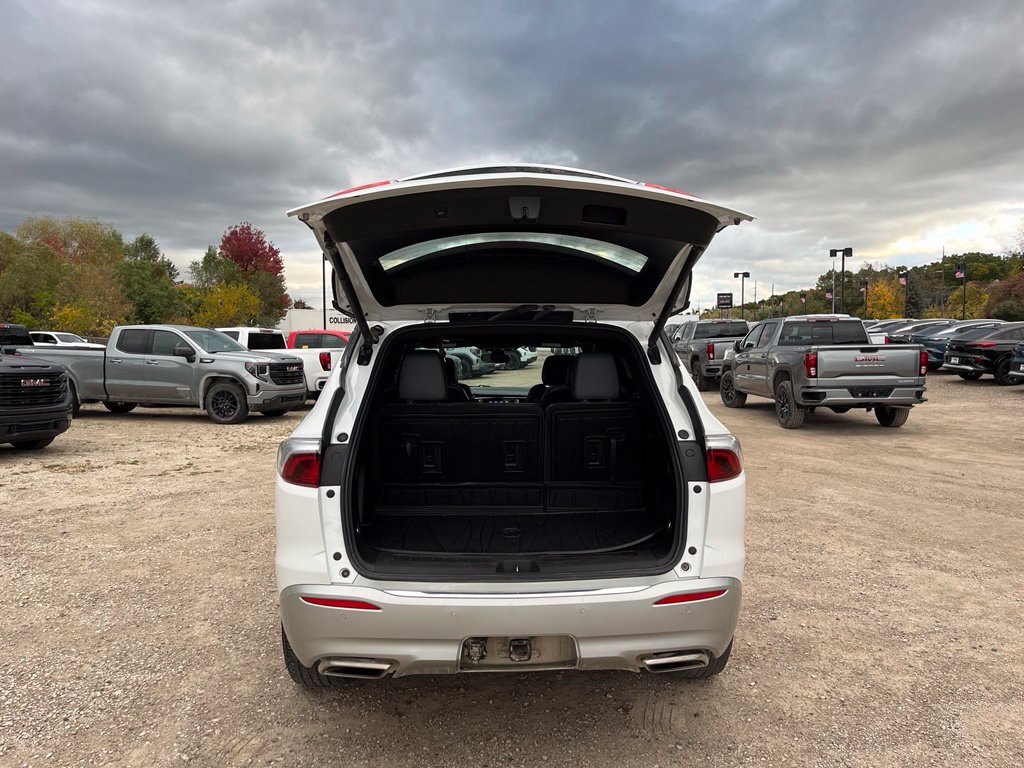 Used 2022 Buick Enclave Essence w/ Trailering Package, 5000 lbs. AWD/4WD image 13