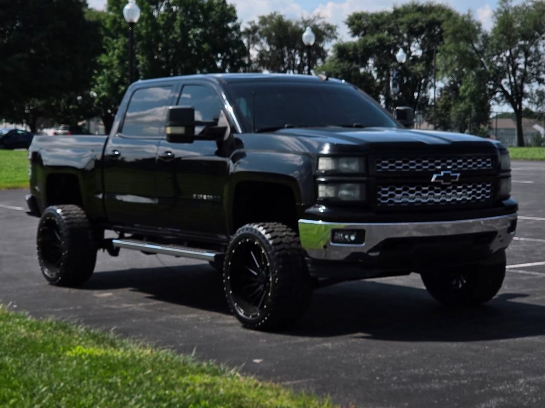 Used 2014 Chevrolet Silverado 1500 LT w/ LT Convenience Package AWD/4WD image 3
