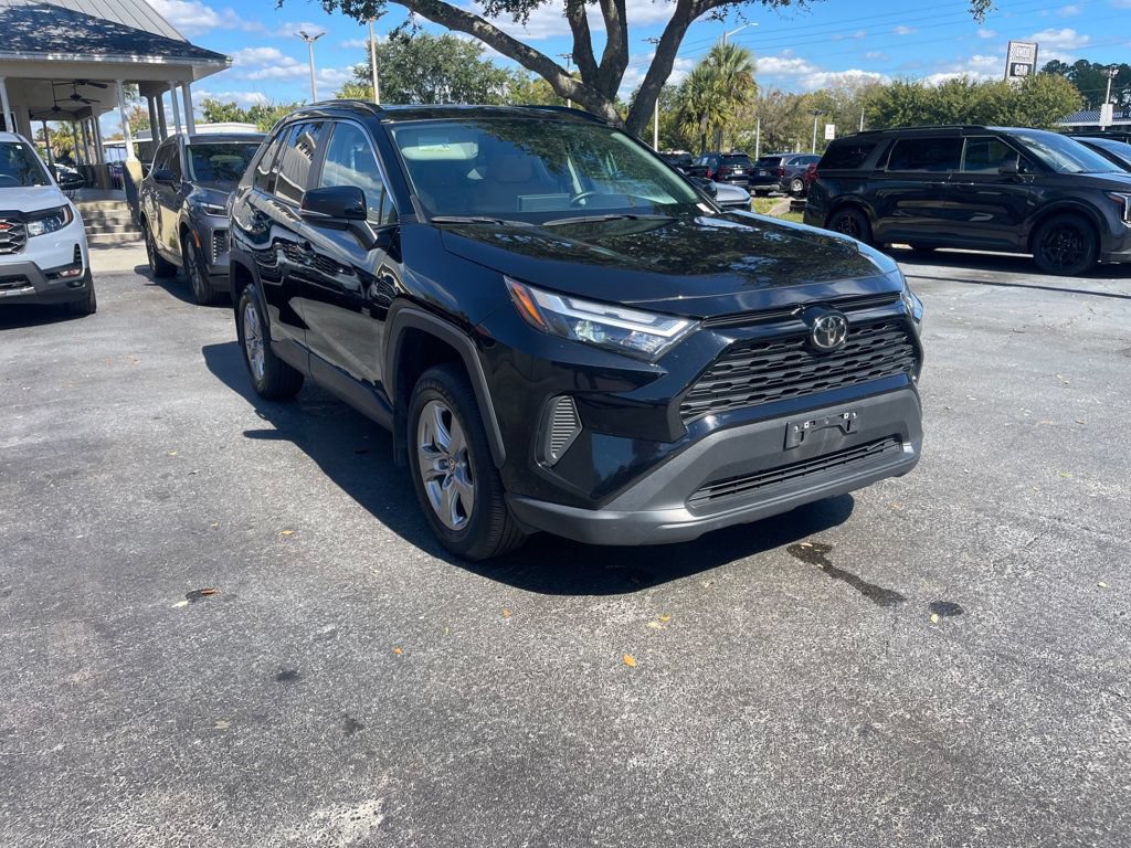 Used 2025 Toyota RAV4 XLE w/ Convenience Package AWD/4WD image 8