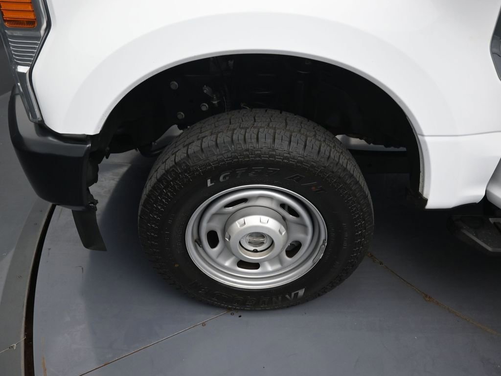 Used 2022 Ford F250 XL w/ Power Equipment Group AWD/4WD image 24