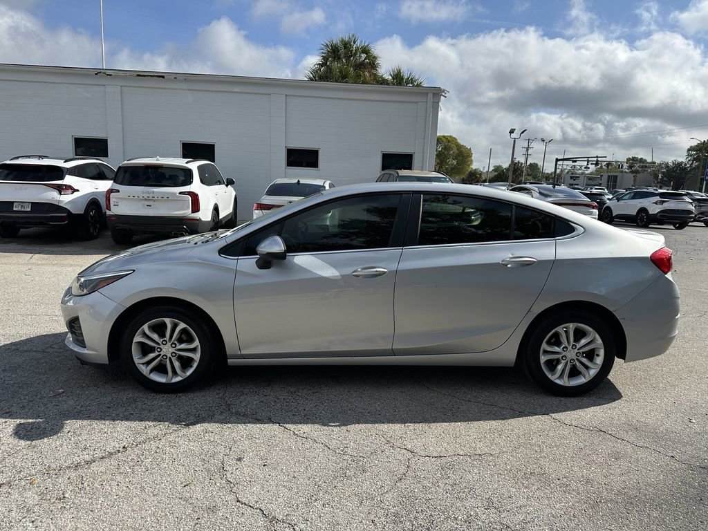 Used 2019 Chevrolet Cruze LT w/ Convenience Package image 8