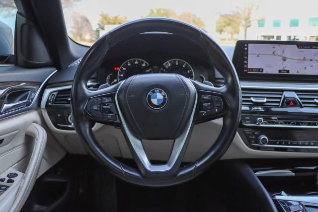 Used 2017 BMW 540i xDrive image 28