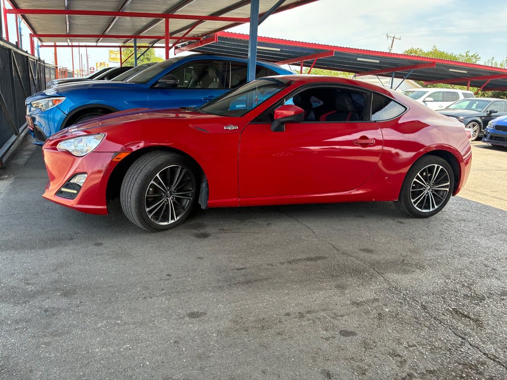 Used 2013 Scion FR-S RWD image 16