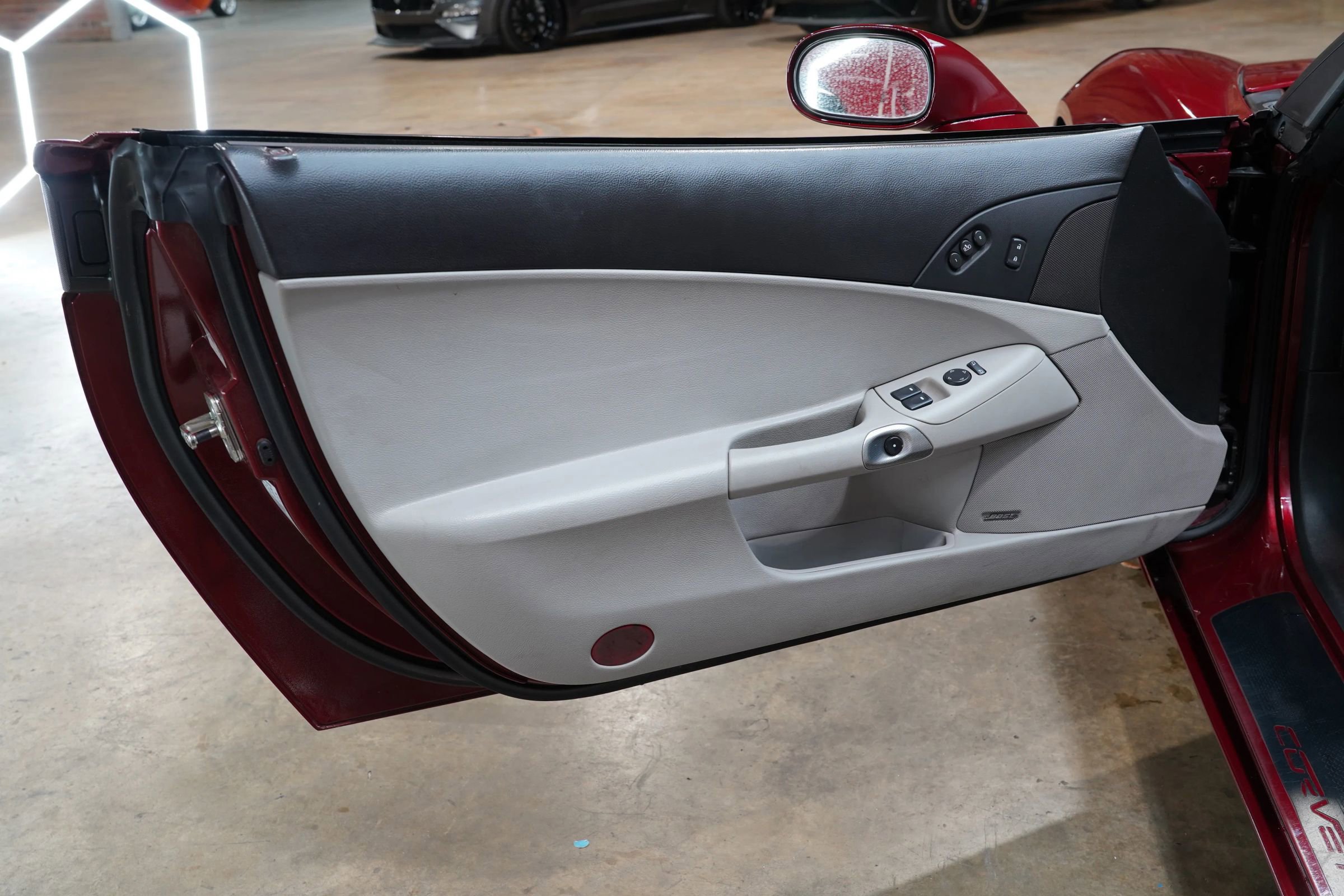 Used 2006 Chevrolet Corvette Coupe w/ Preferred Equipment Group RWD image 39