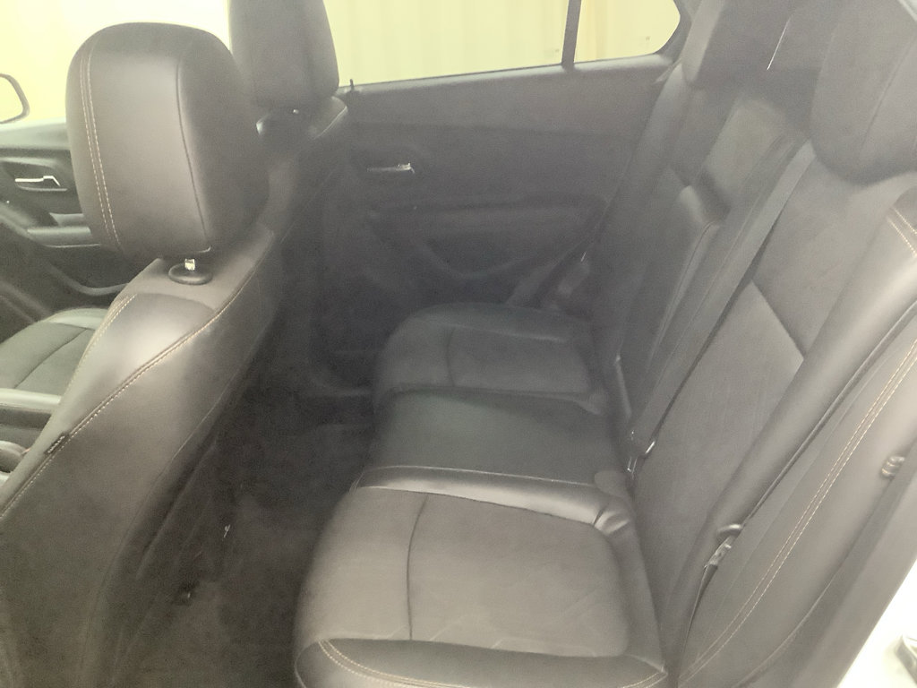 Used 2019 Chevrolet Trax LT w/ LT Convenience Package image 22