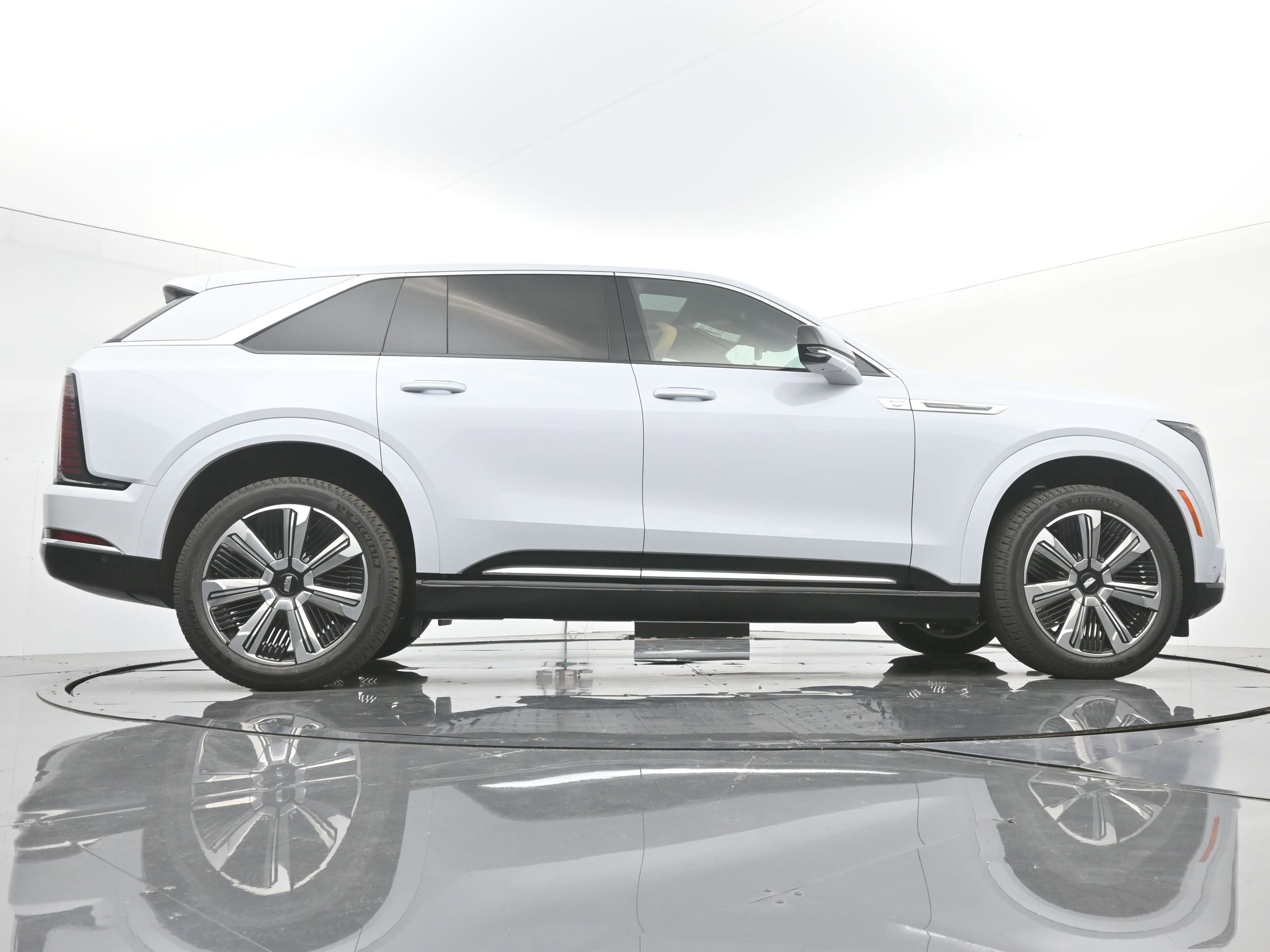 New 2026 Cadillac Escalade IQ Luxury 2 image 20