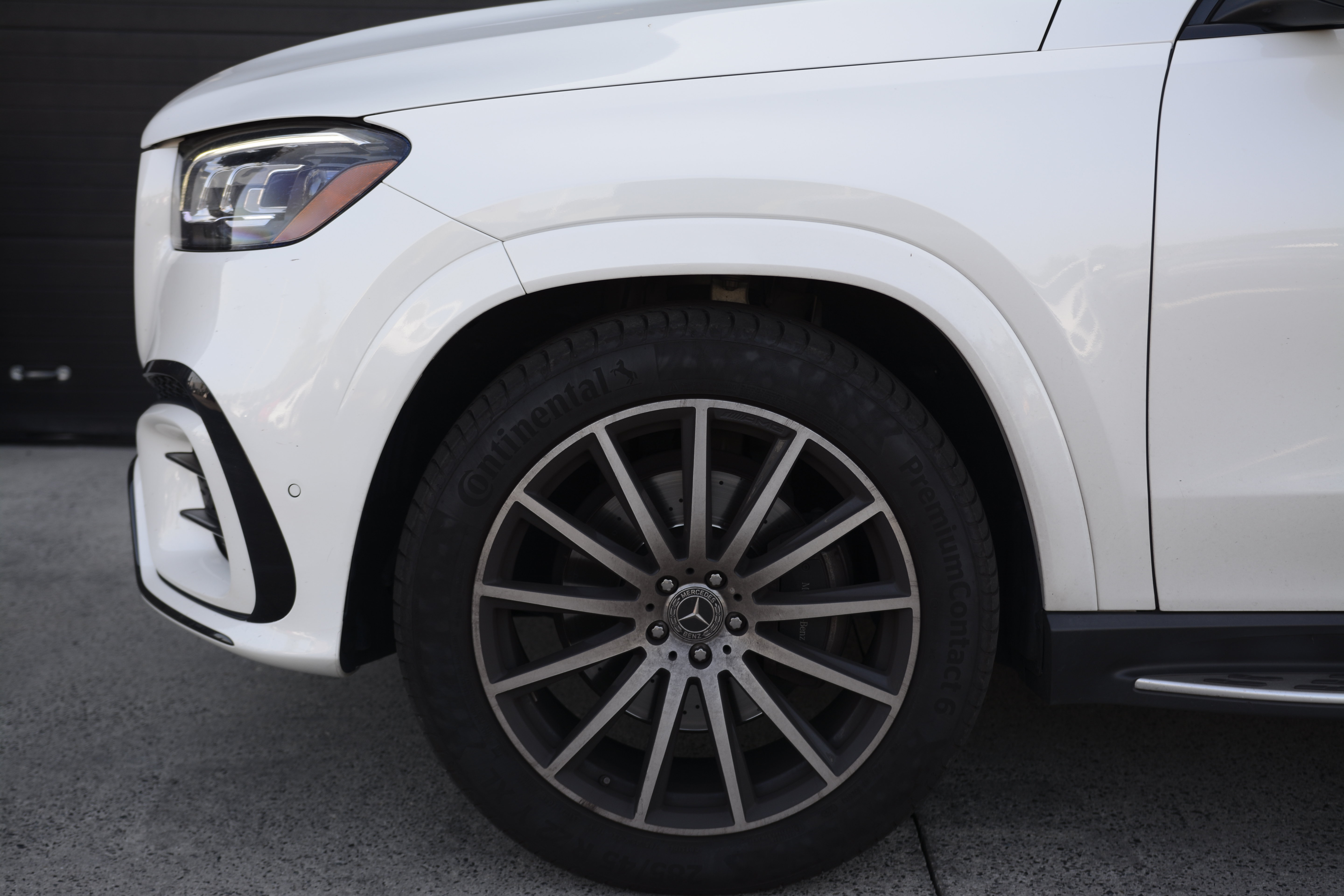 Used 2024 Mercedes-Benz GLS 450 4MATIC image 41