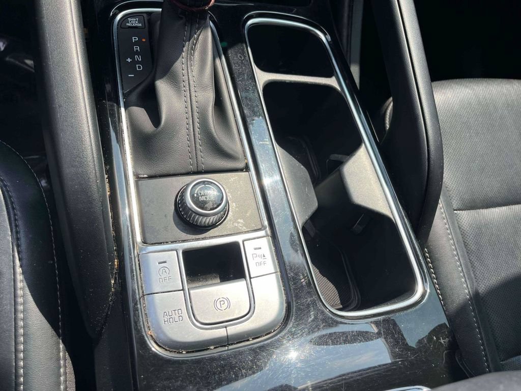 Used 2022 Kia Telluride LX FWD image 22