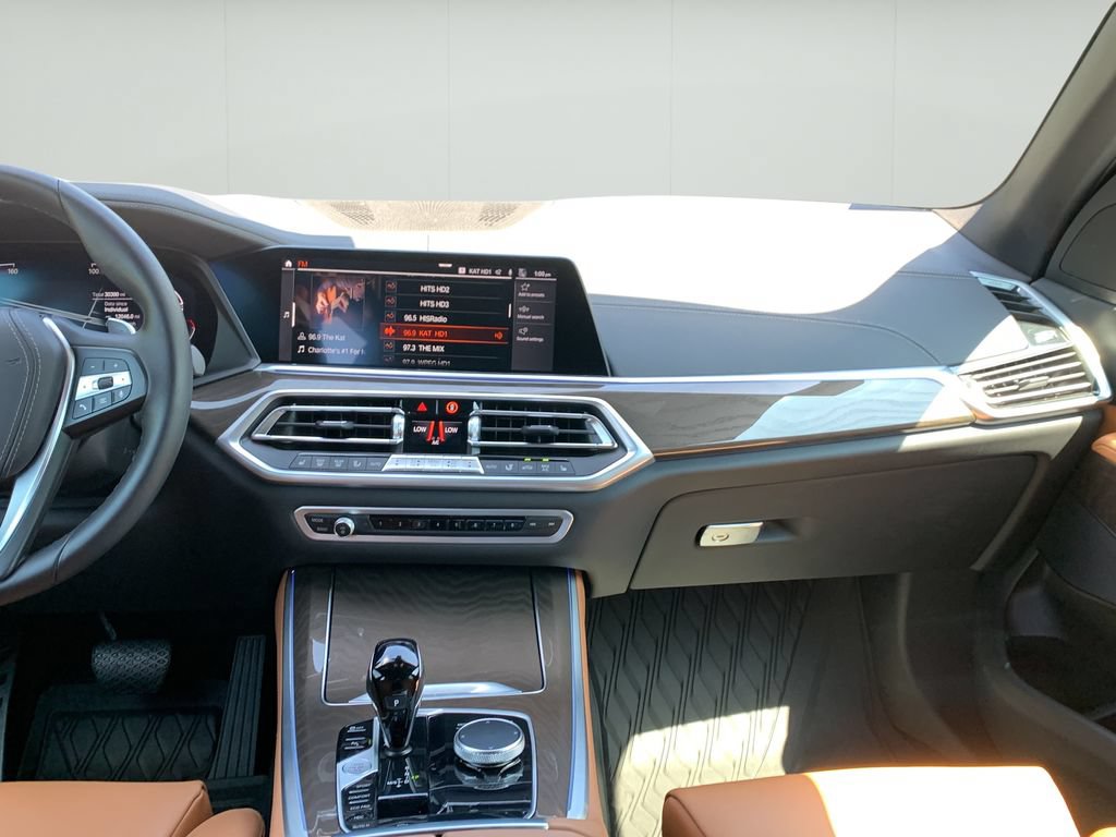 Used 2022 BMW X5 xDrive40i w/ Premium Package AWD/4WD image 19
